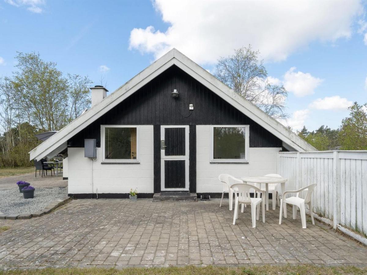 Holiday Home Arnfin - 160M From The Sea In Lolland- Falster And Mon By Interhome Rødby Eksteriør billede